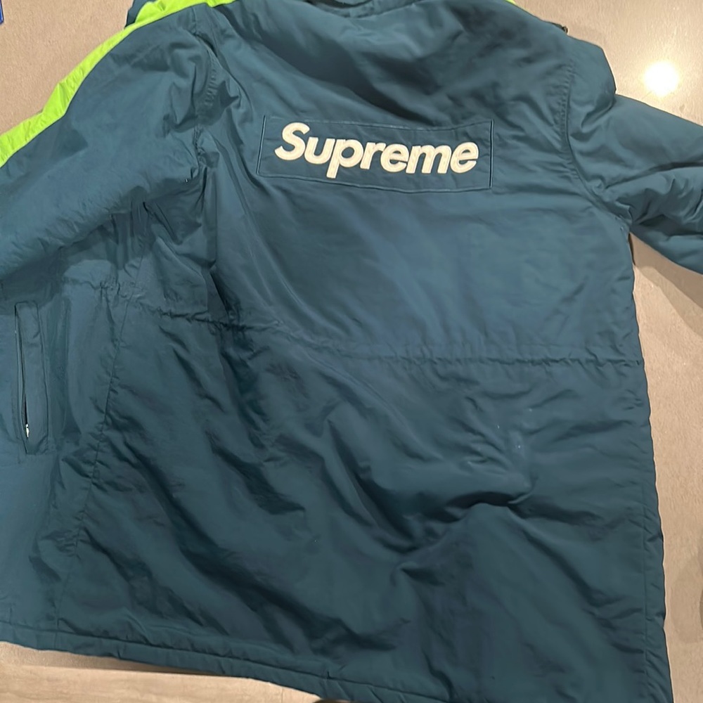 Supreme PARKER BUBBLE COAT